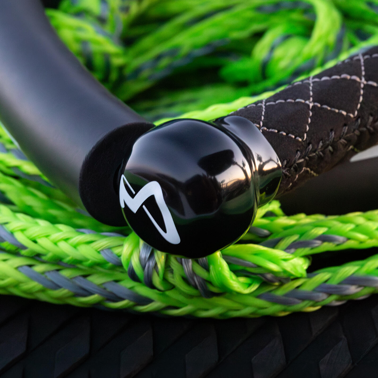 Wakesurf Leine SKA mit gepolstertem Griff & dickem Seil 3 Sektionen 3/4