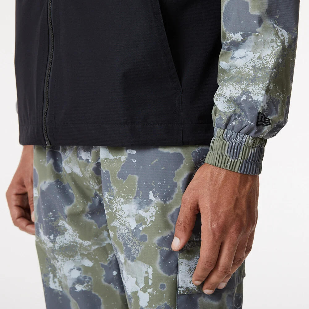 Winddicht jack New Era Utility AOP 4/4