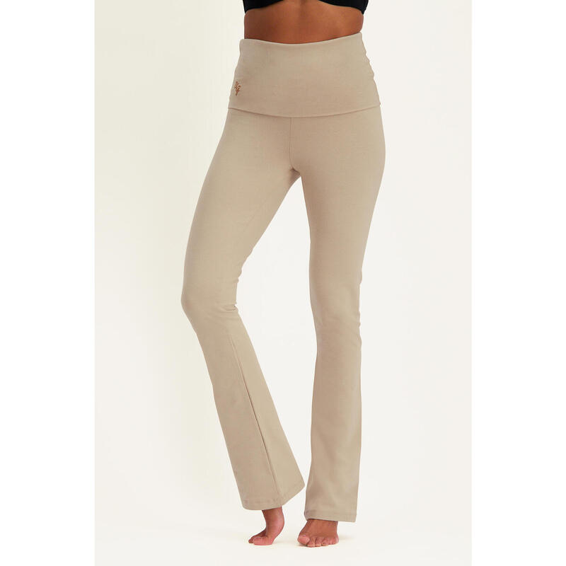 Pranafied - Legging de yoga tendanc, bande rabattable et jambes évasées - Sable