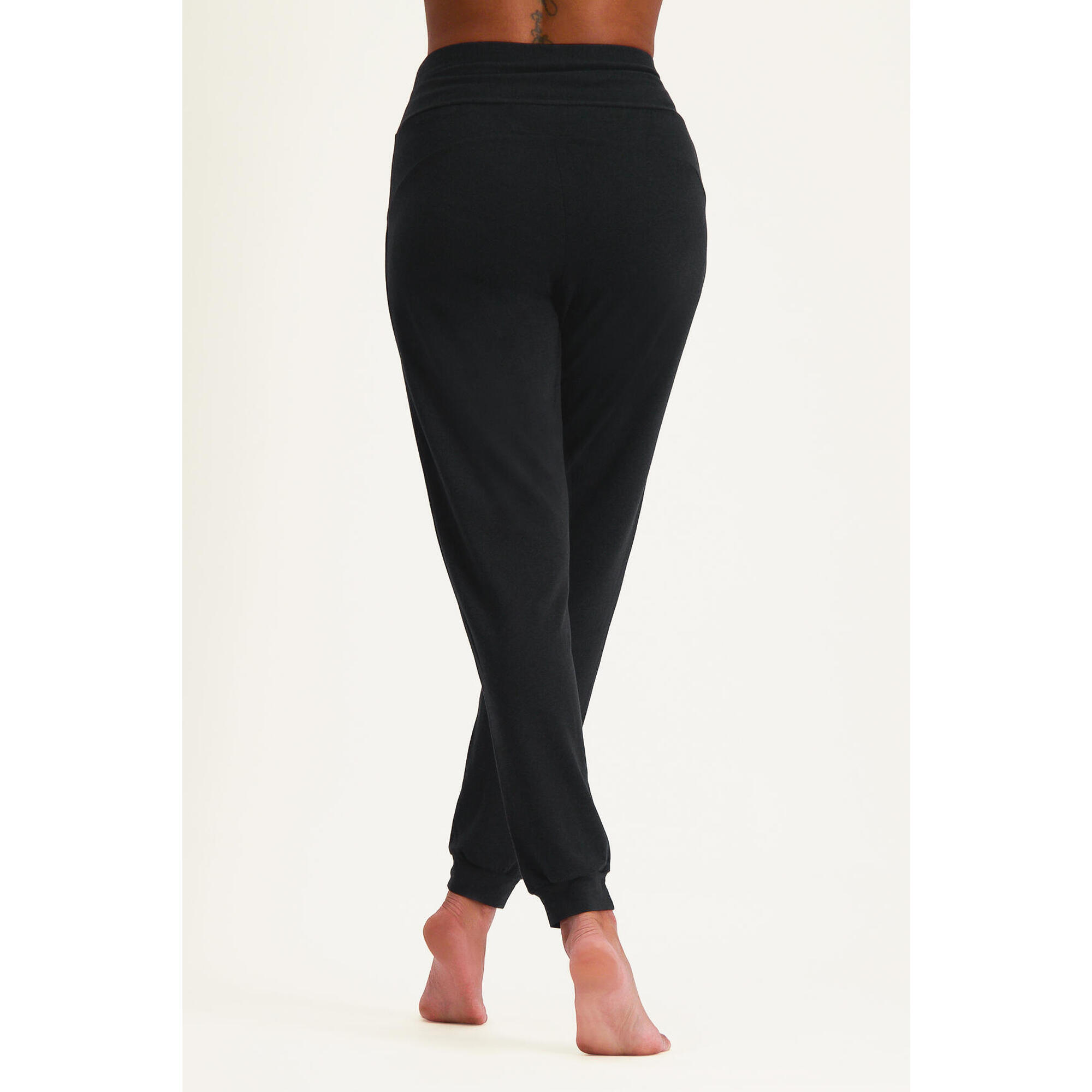 Pantalon de yoga clearance paroles