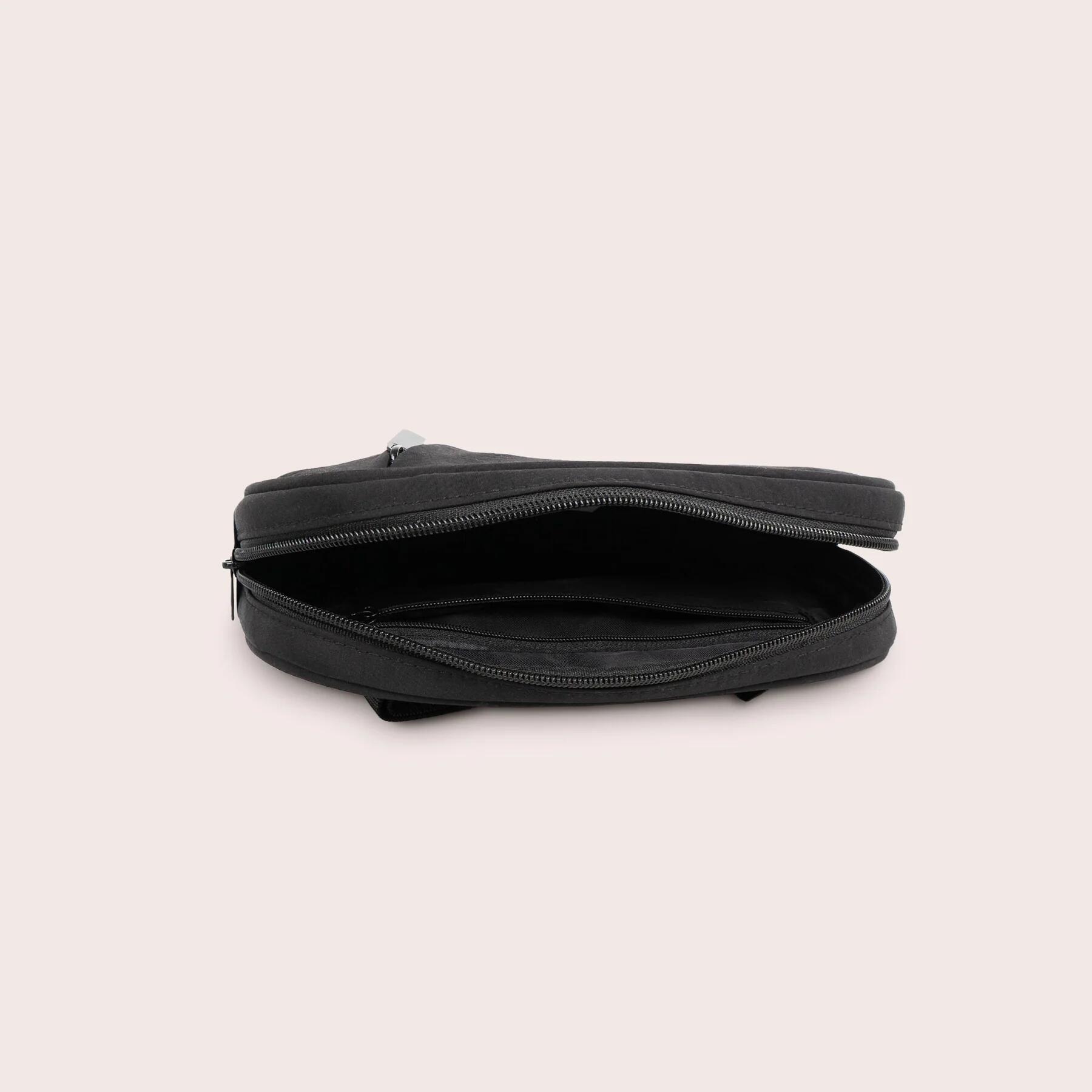 ◆ILLIGO◆ Atypical Pocket Bag Black 5009335017 ESSENTIAL POCKET BAG BLACK - illigo | 60% - Asian Fashion