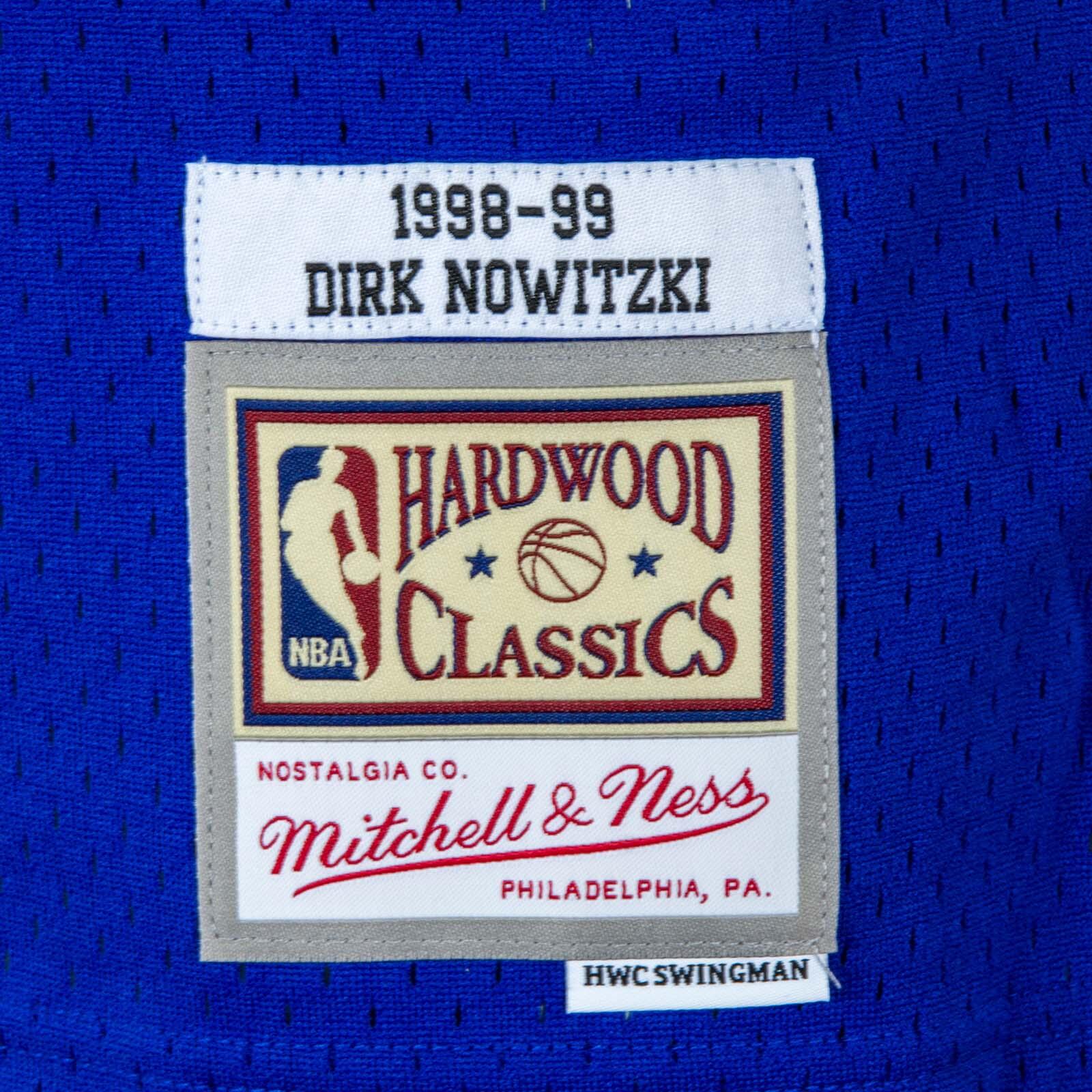Maillot de basket Mitchell & ness modèle SMJYGS18158DMA pour homme 5/5