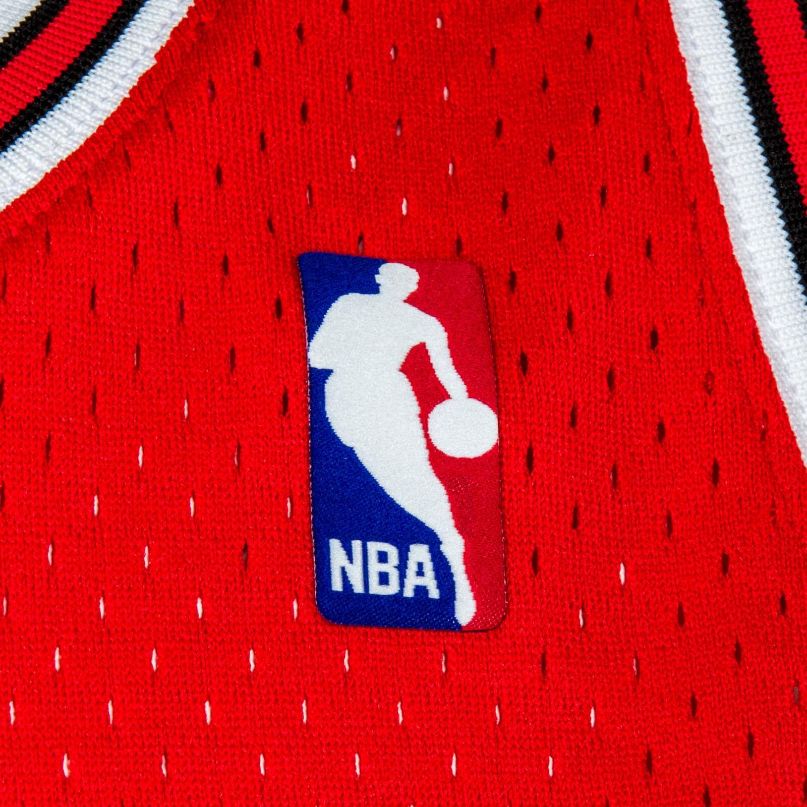 Maillot de basket Mitchell & ness modèle SMJYGS18153-CBUSCAR97SPI pour homme 4/7
