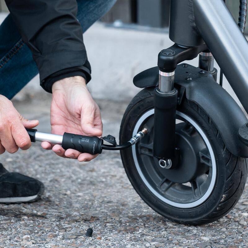 Mini Bomba Manual smartGyro para Patinetes y Bicicletas