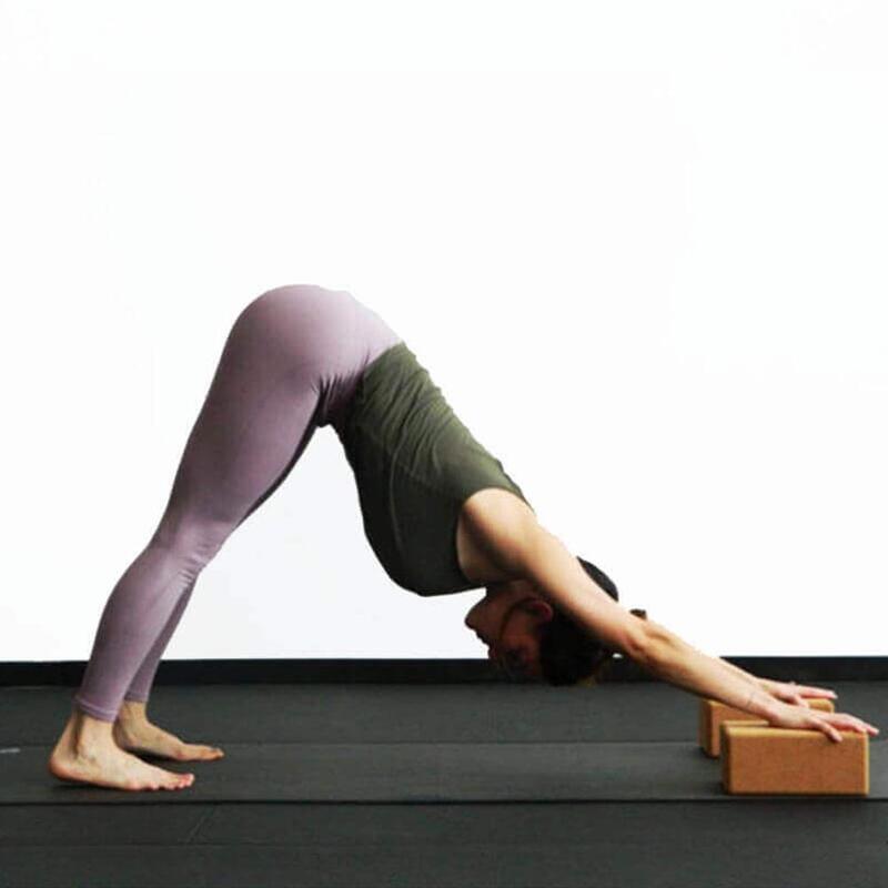 Yoga blok kurk XL 9,5x15x23 cm afgeronde hoeken Mandala Om gegraveerd