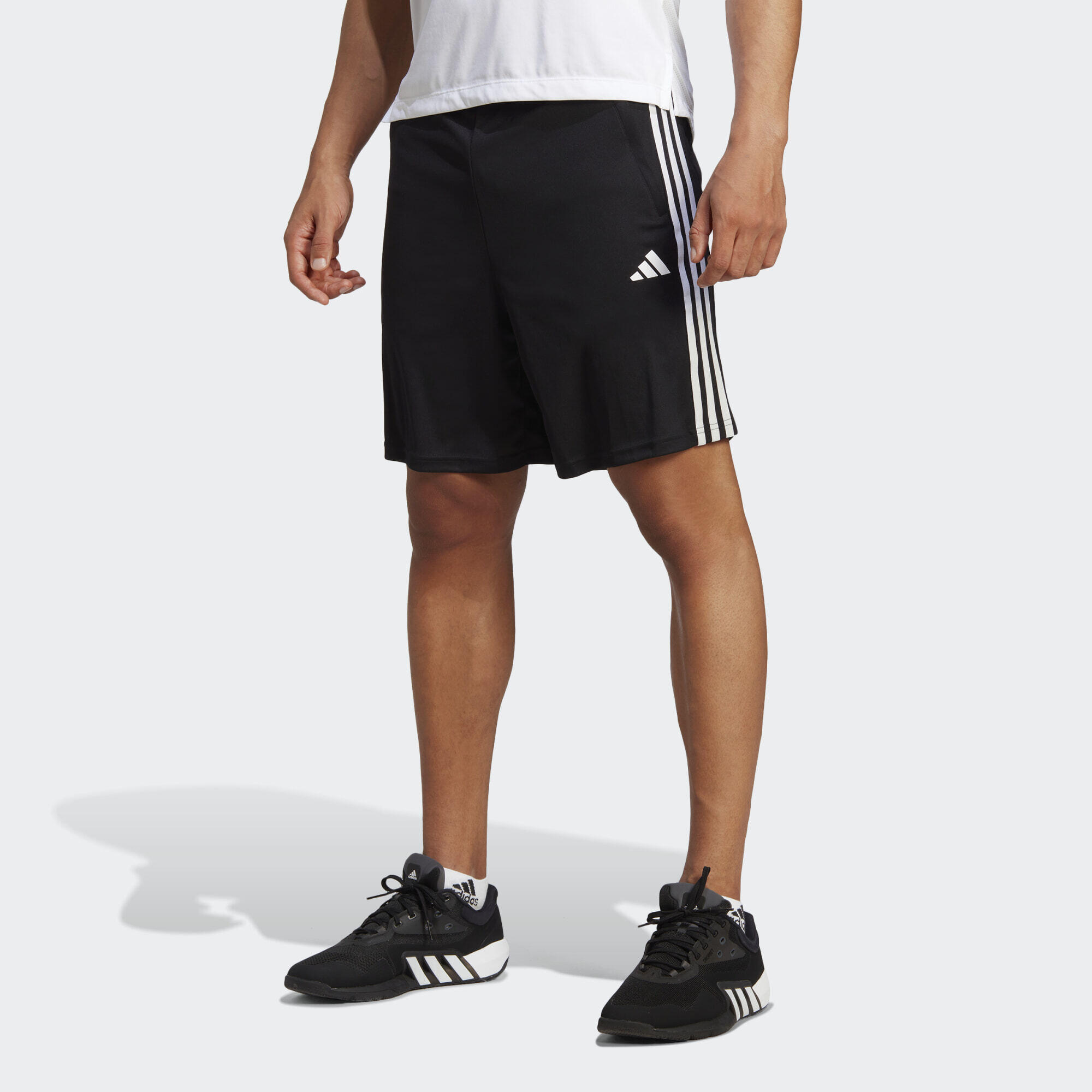 Train Essentials Piqué 3-Stripes Training Shorts 1/5