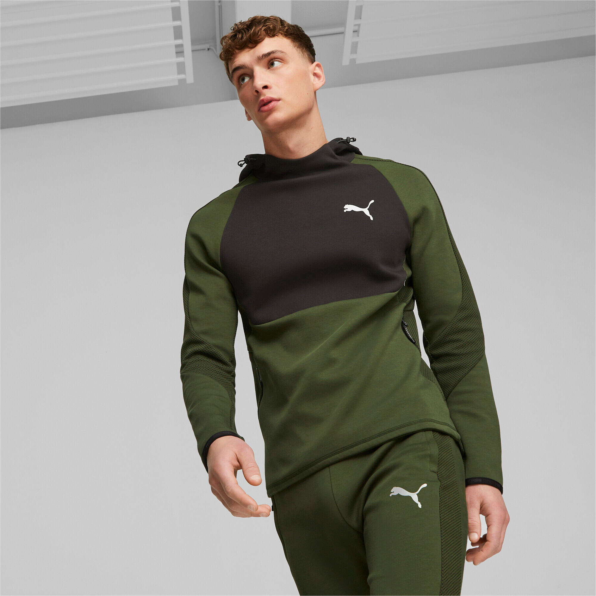Sweatshirt à capuche Puma Evostripe DK 2/7