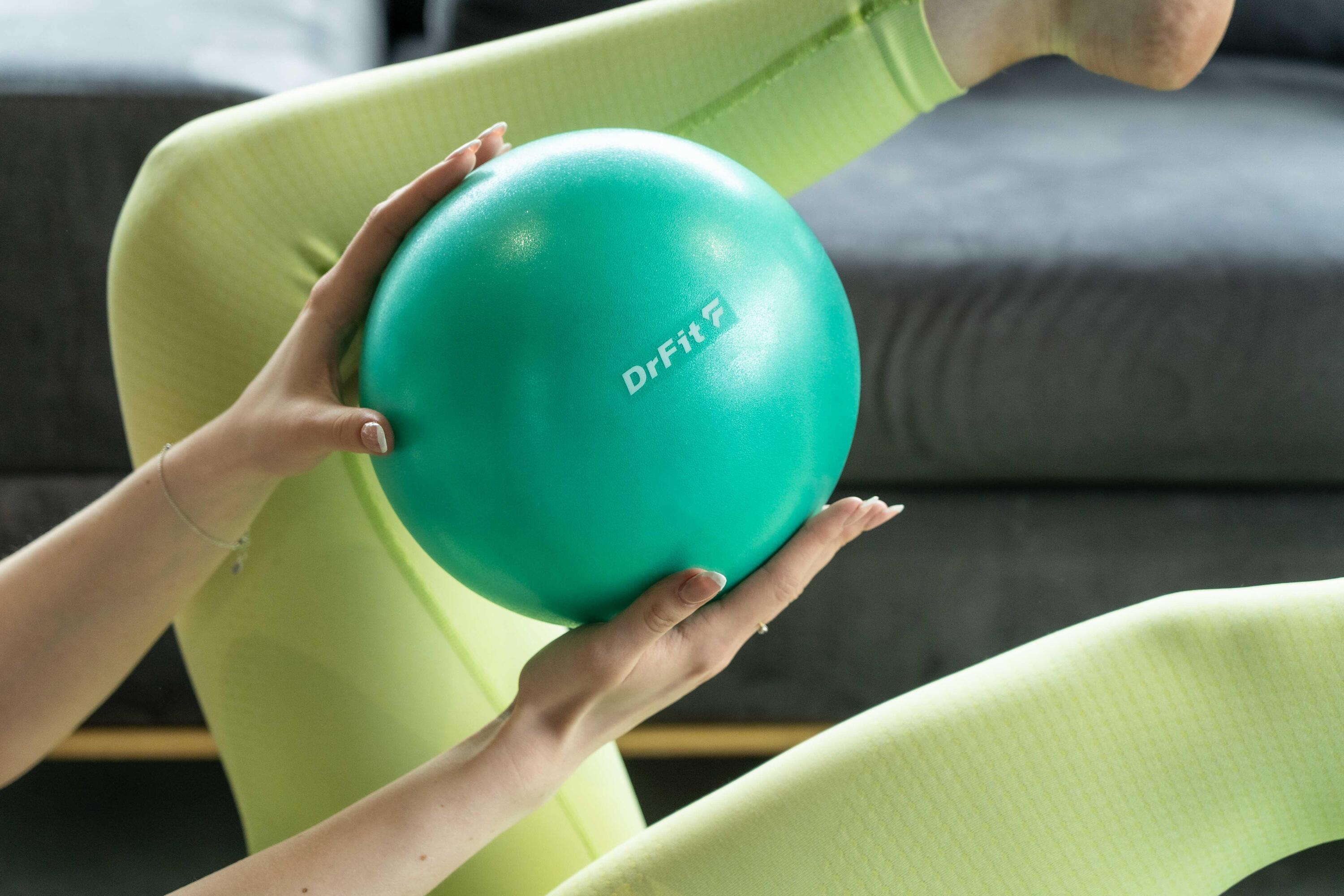 Piłka gimnastyczna do fitnessu jogi Gym Ball do ćwiczeń na siłowni i domu DrFit 2/4