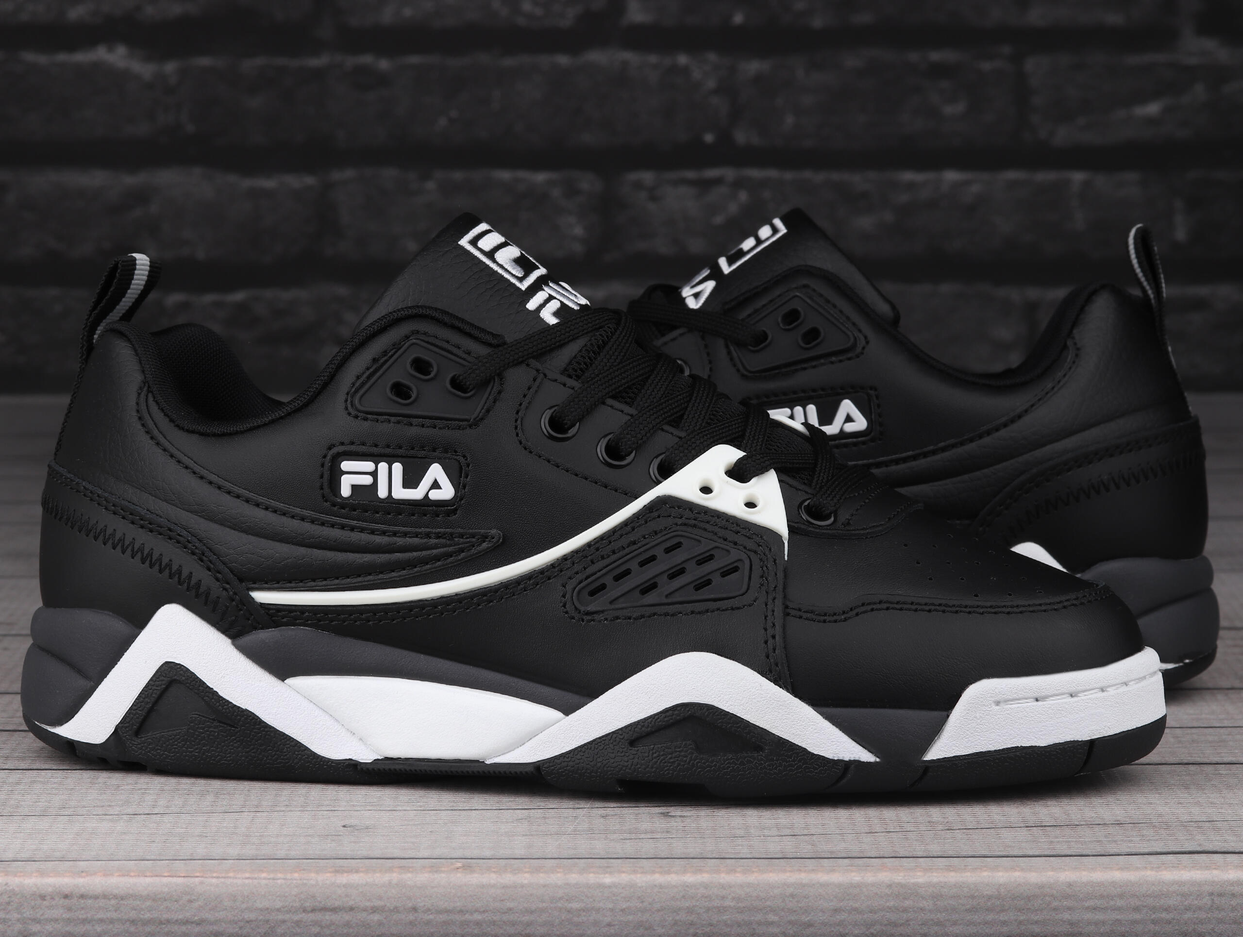 Sapatilhas para homens / masculino Fila Casim 4/7