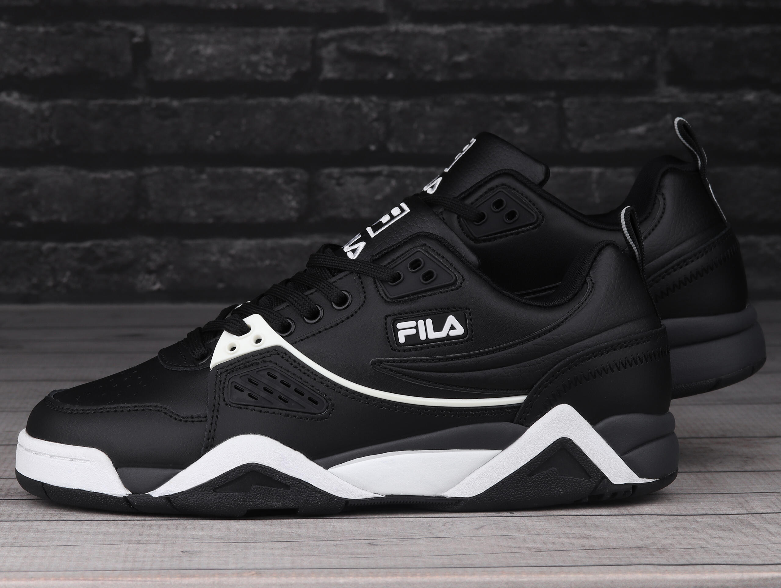 Sapatilhas para homens / masculino Fila Casim 5/7