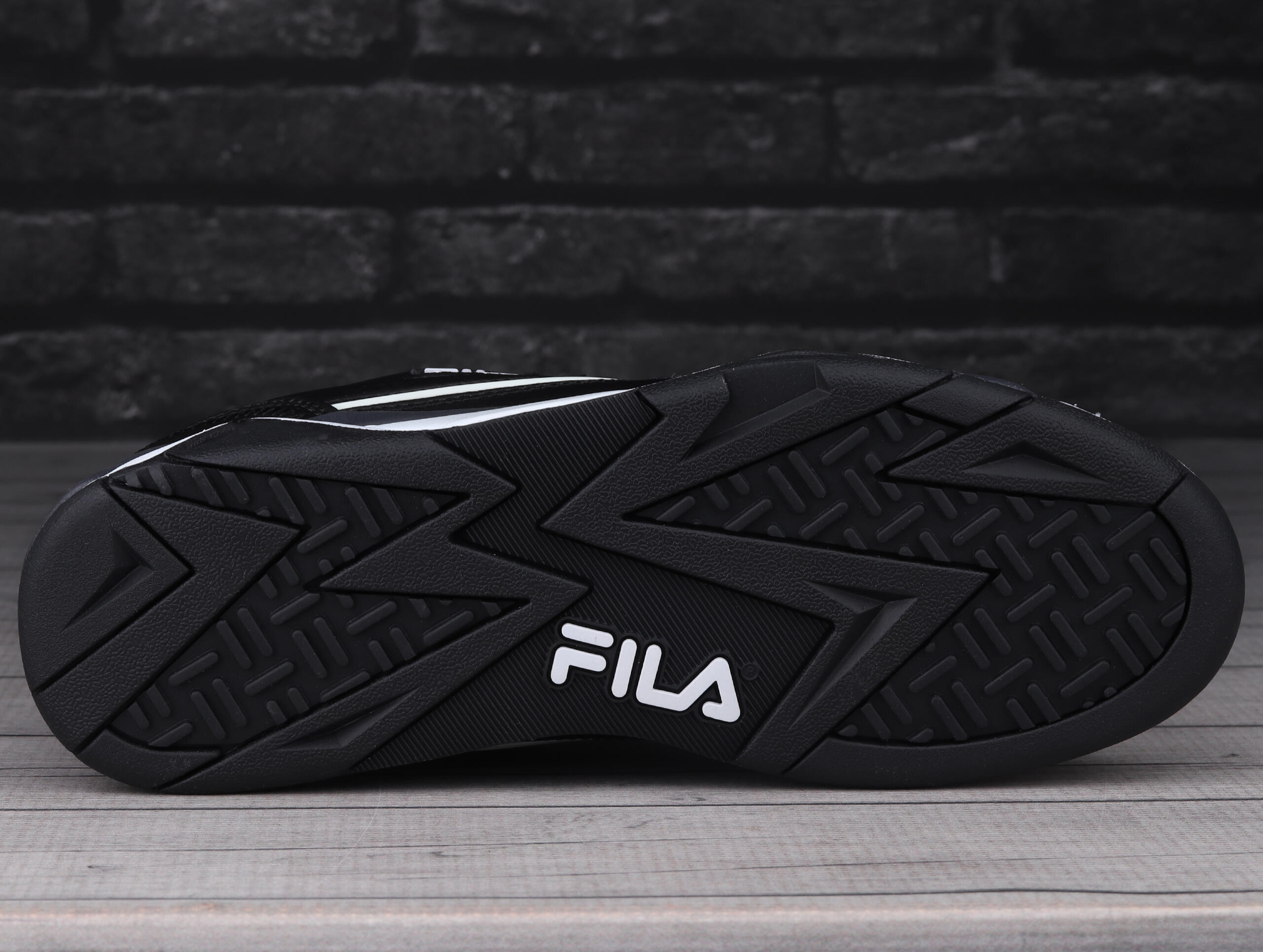 Sapatilhas para homens / masculino Fila Casim 6/7