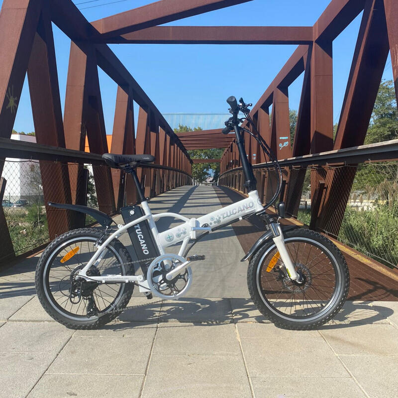 Vélo électrique DeLuxe 250W-36V Blanc Brillant