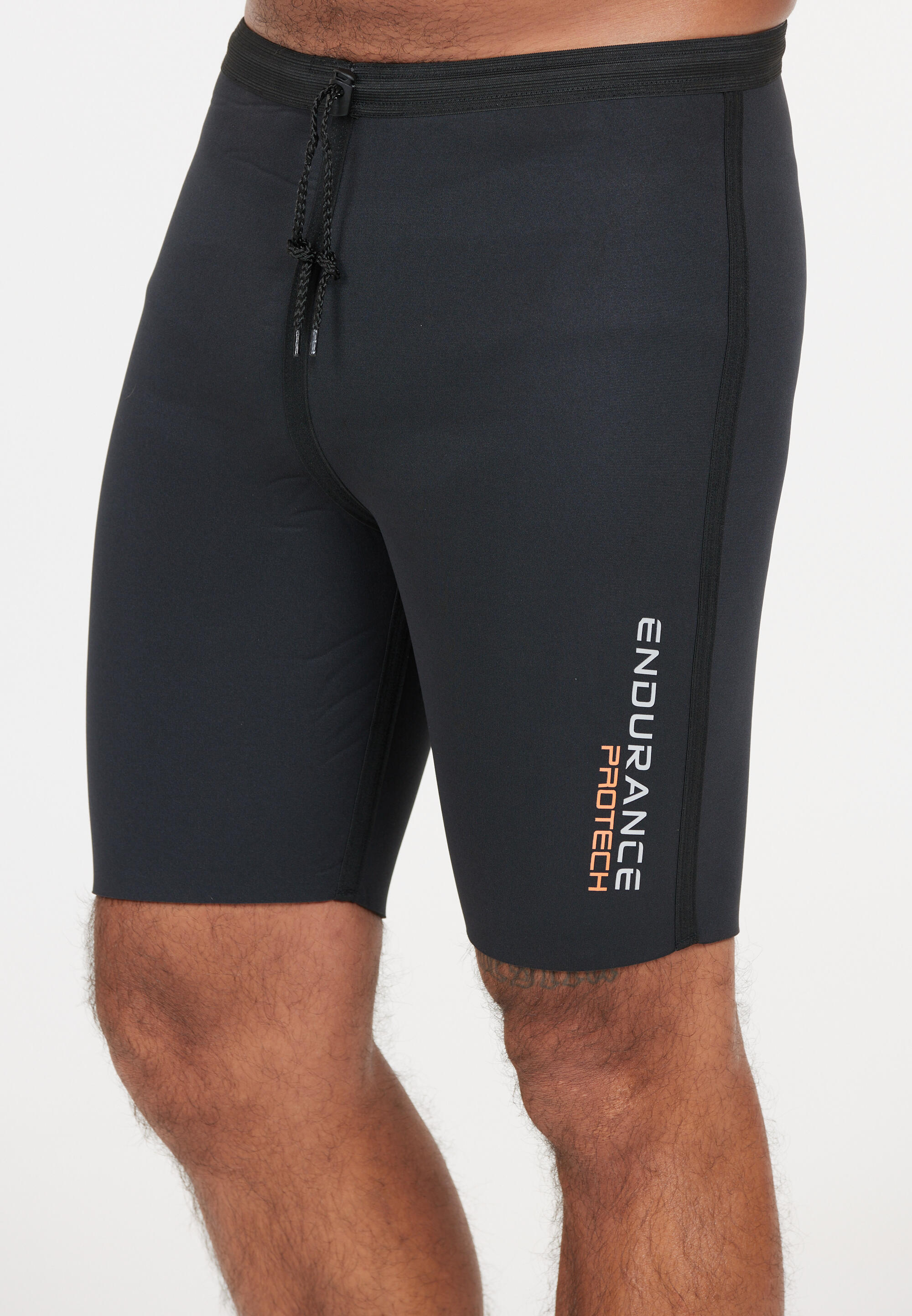 Pantalones cortos Endurance Protech 4/5