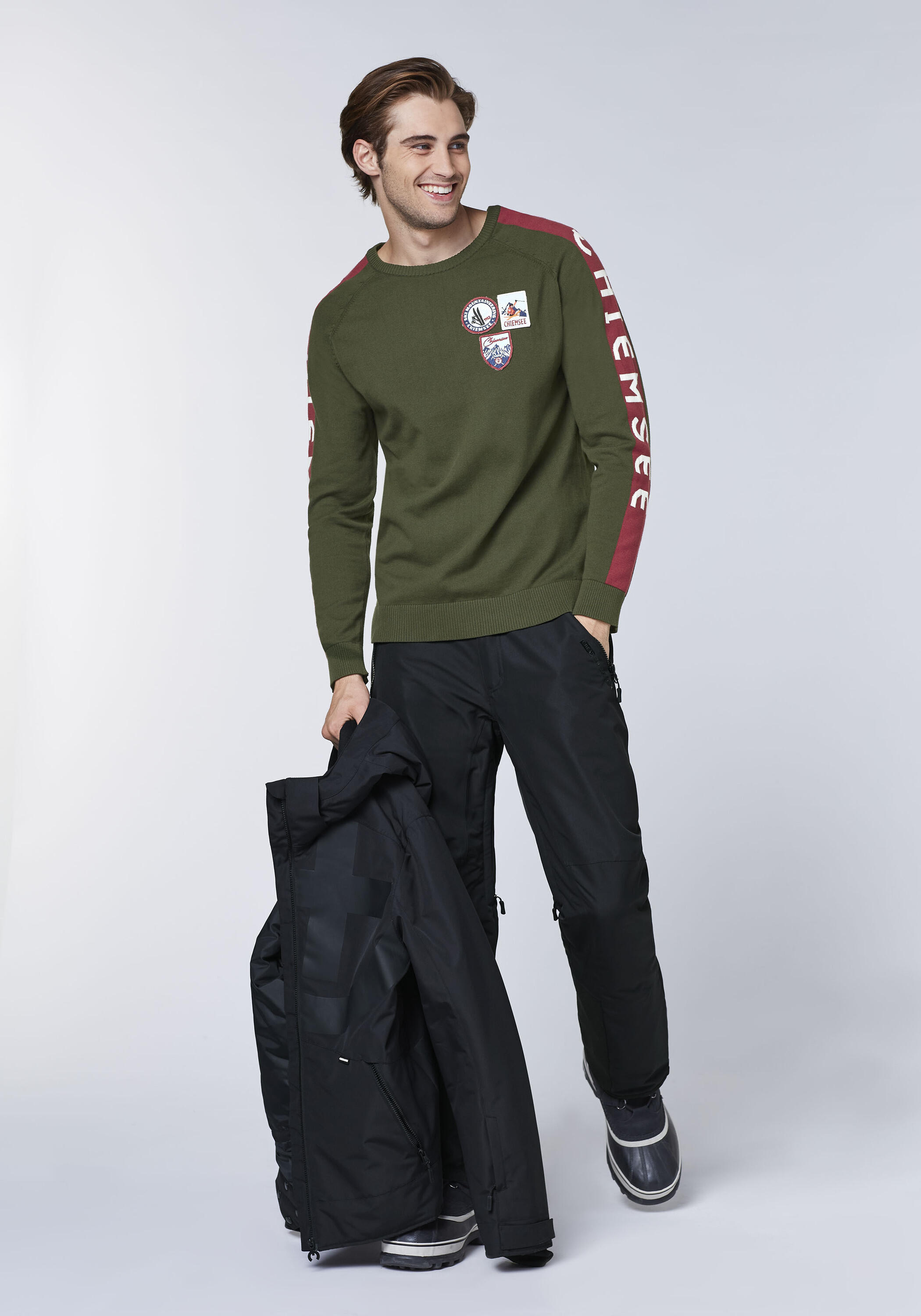 Strickpullover mit Patches und Logo-Ärmeln 6/7