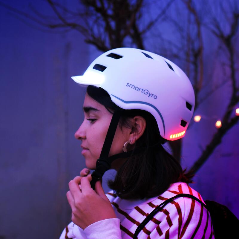 Casco Inteligente smartGyro Smart Helmet Max, Patinetes y Bicicletas, L Black