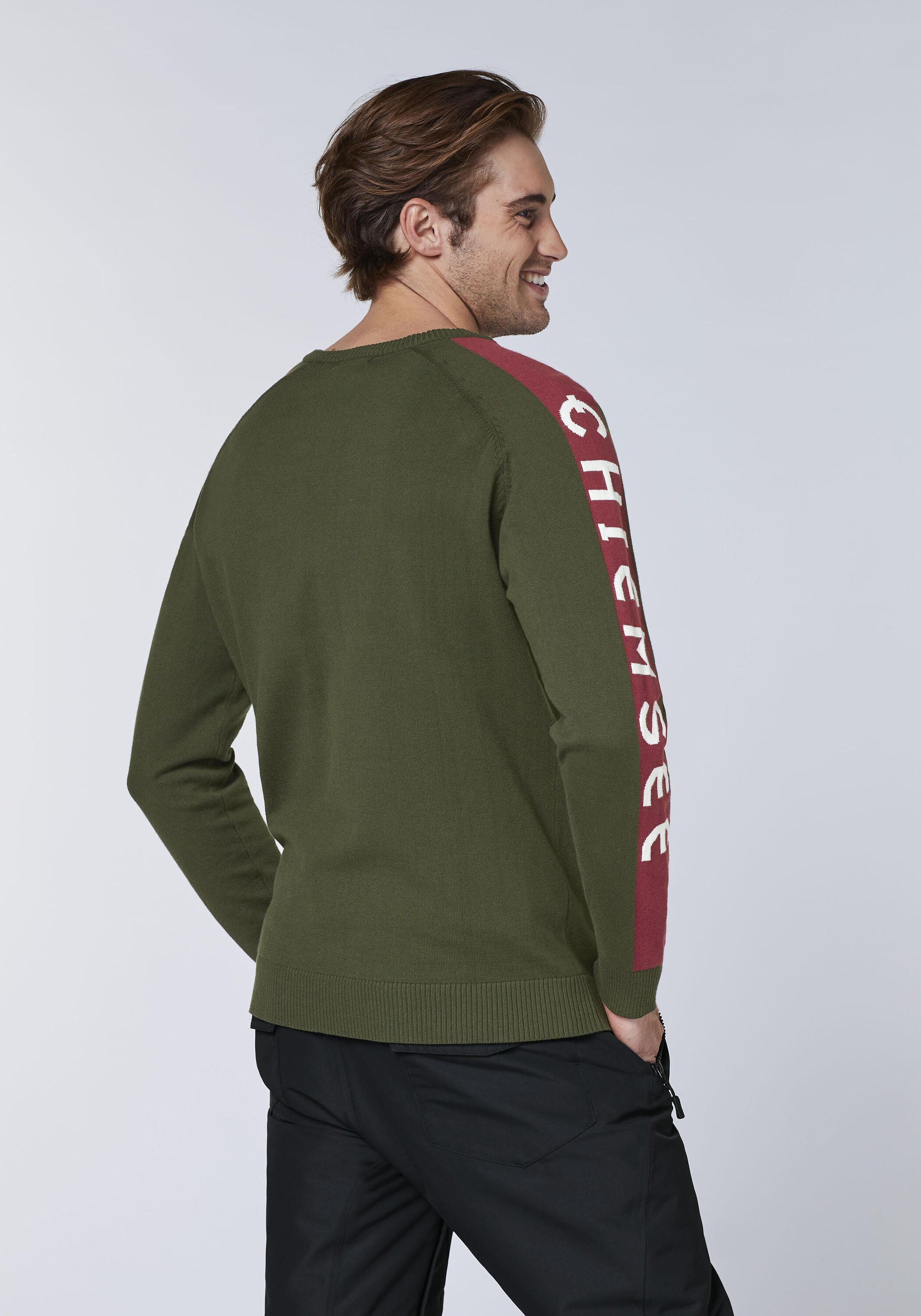 Strickpullover mit Patches und Logo-Ärmeln 5/7