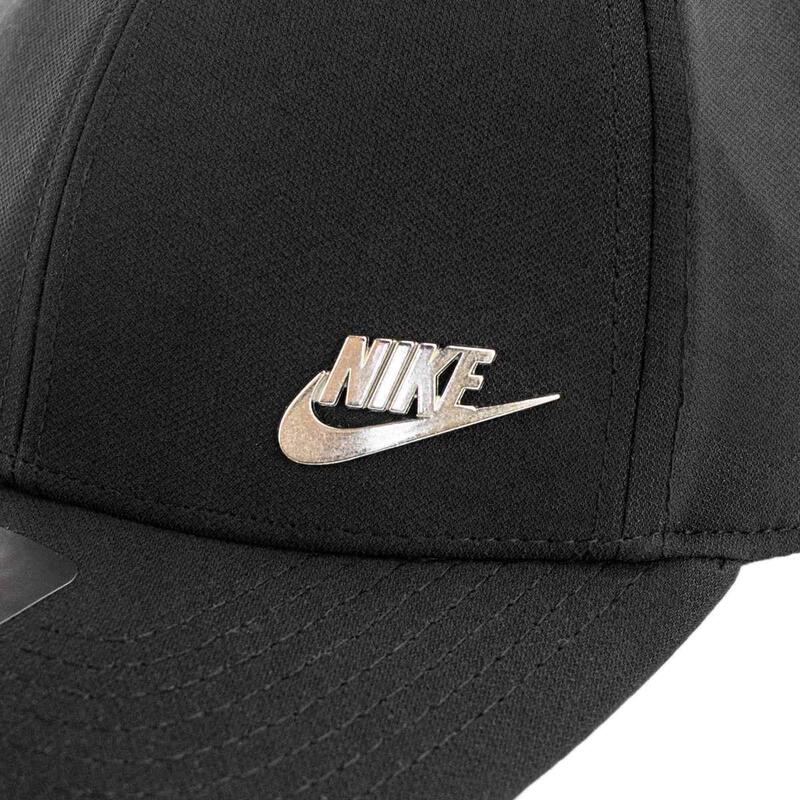 Gorra Nike Dri-FIT Club Structured Metal Logo, Negro, Unisexo