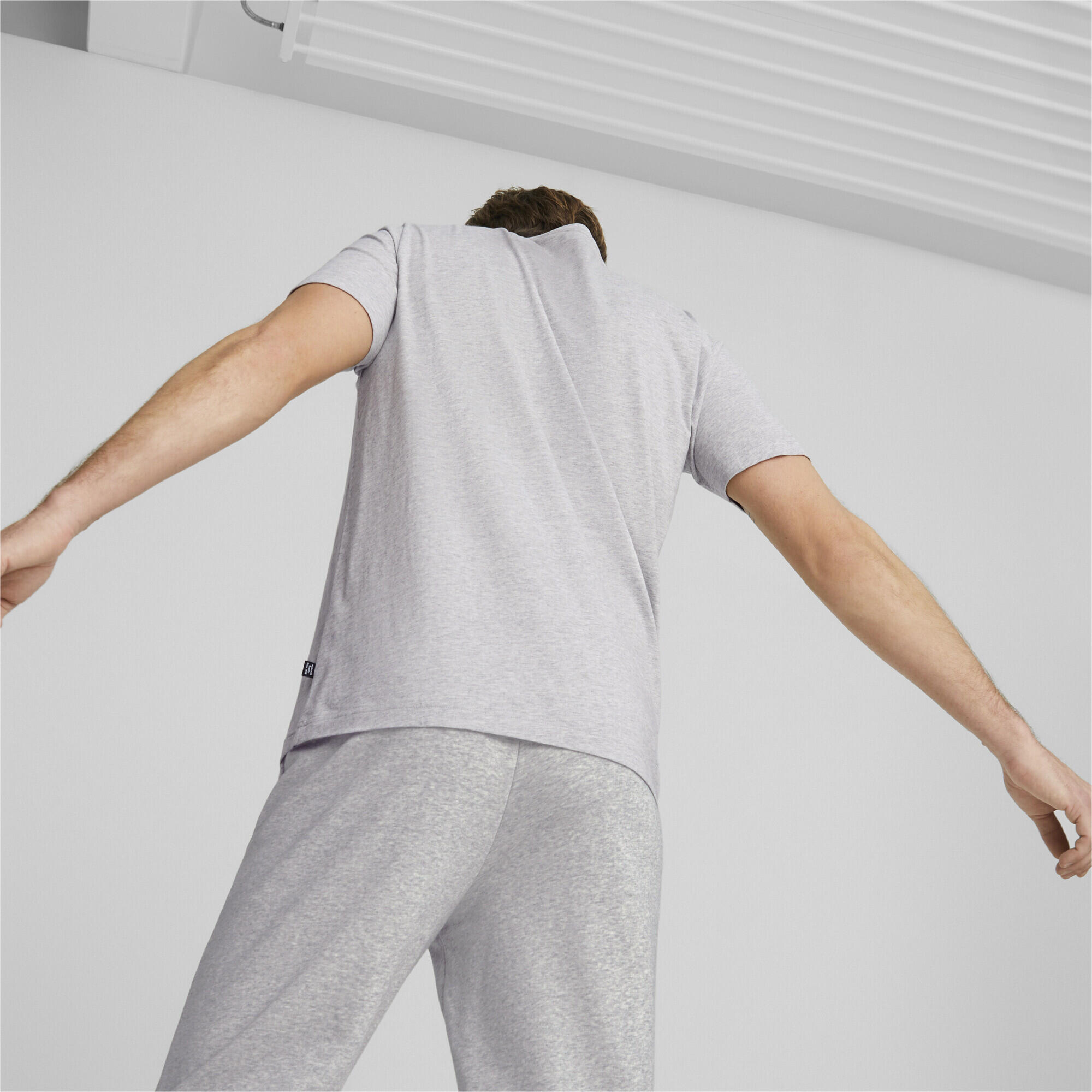 Essentials+ T-shirt met klein, tweekleurig logo voor heren PUMA 3/6