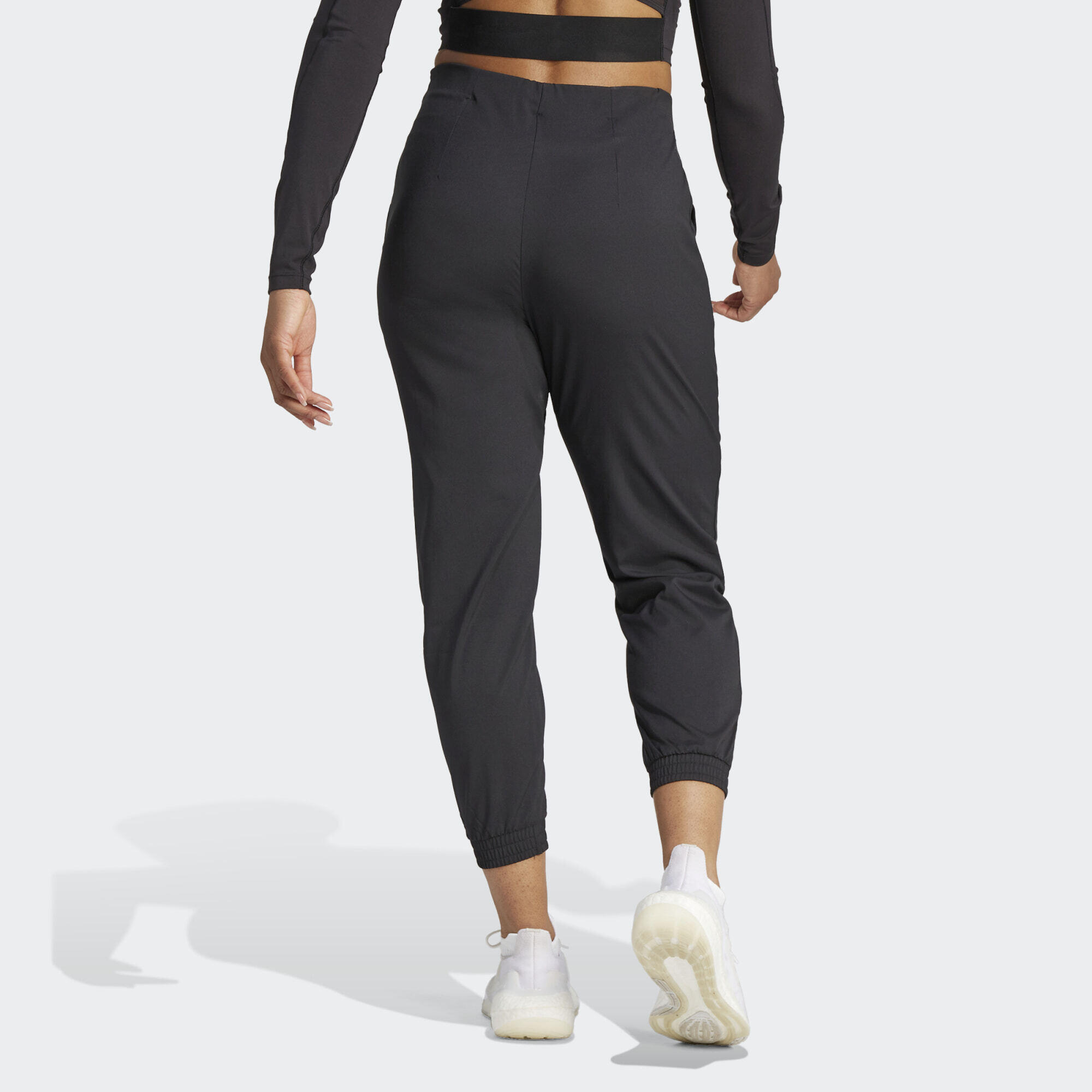 Kalhoty AEROREADY Train Essentials Minimal Branding Woven 3/7