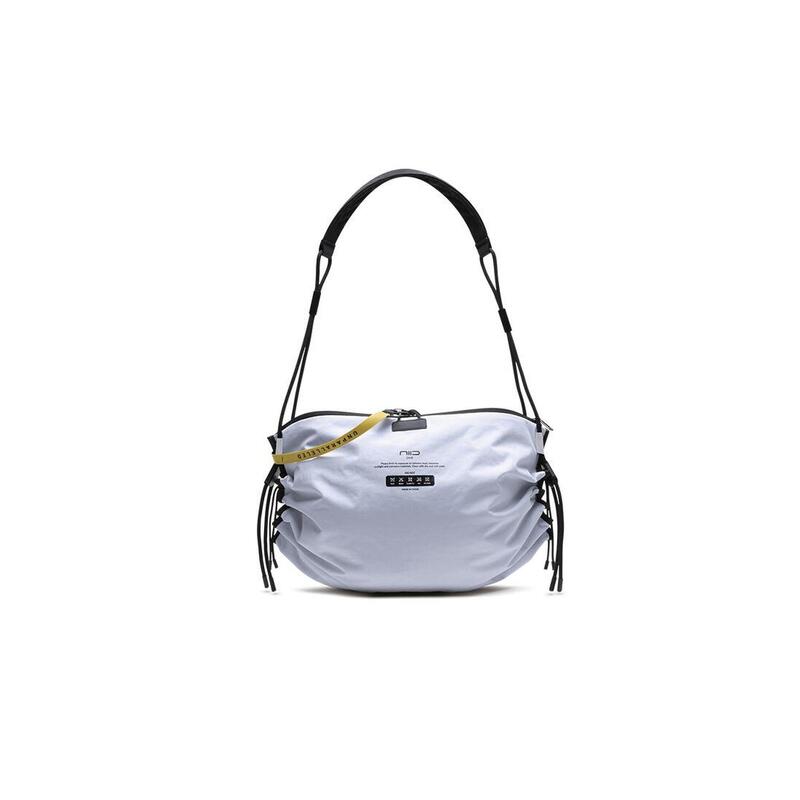 ST@TEMENT S7 Tote Bag - Black / White