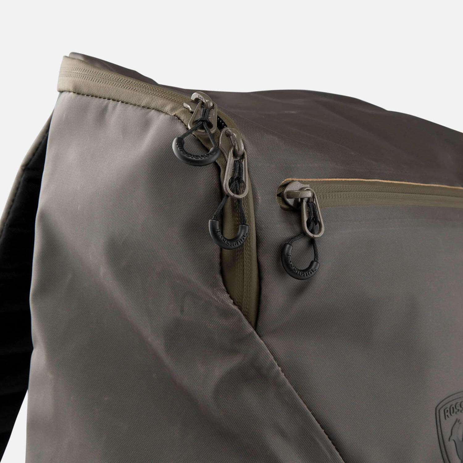 Mochila Rossignol Commuters Bag 15L con diseño de hoja de acino 3/6