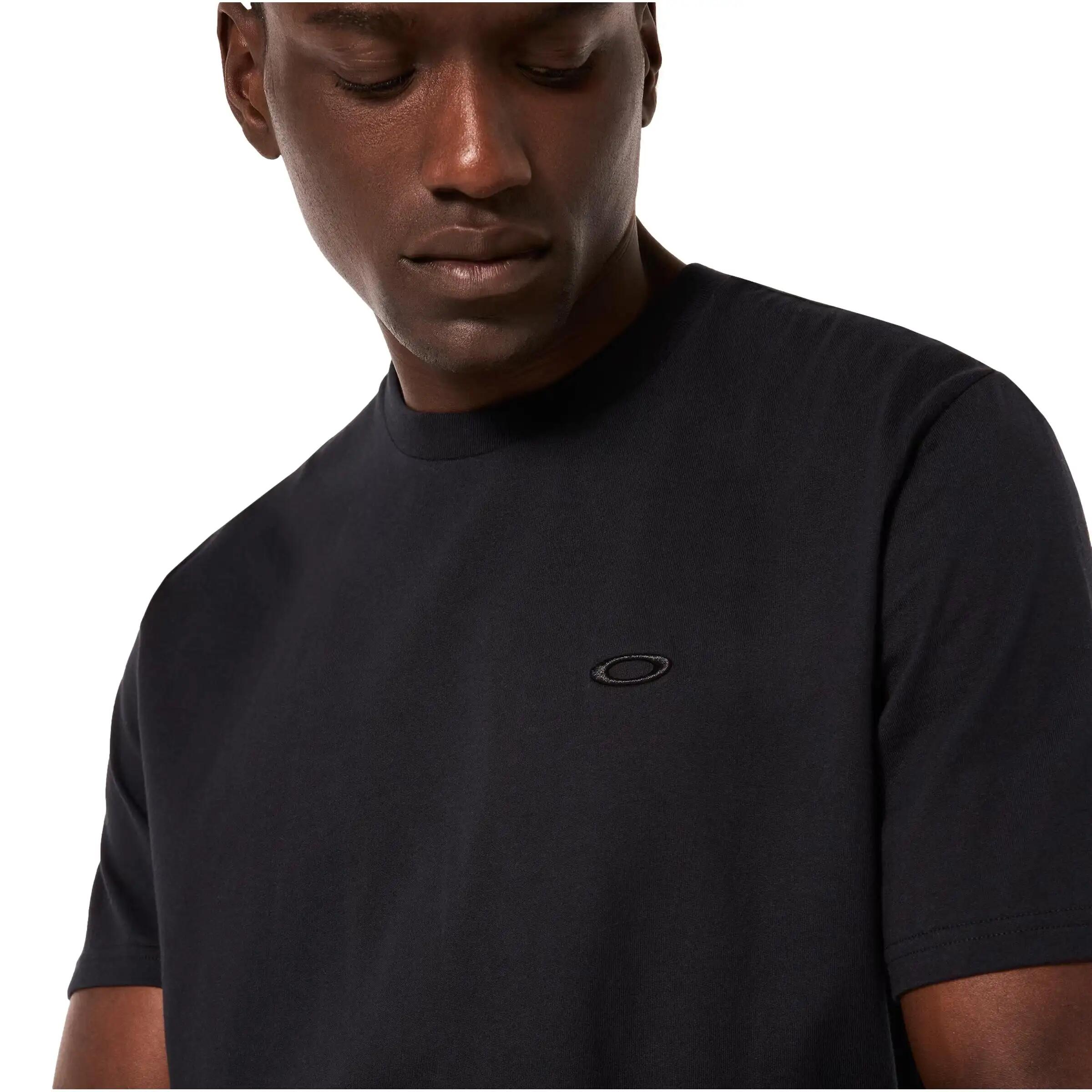 T-shirt Oakley modelo FOA404900-02E para homem 4/7
