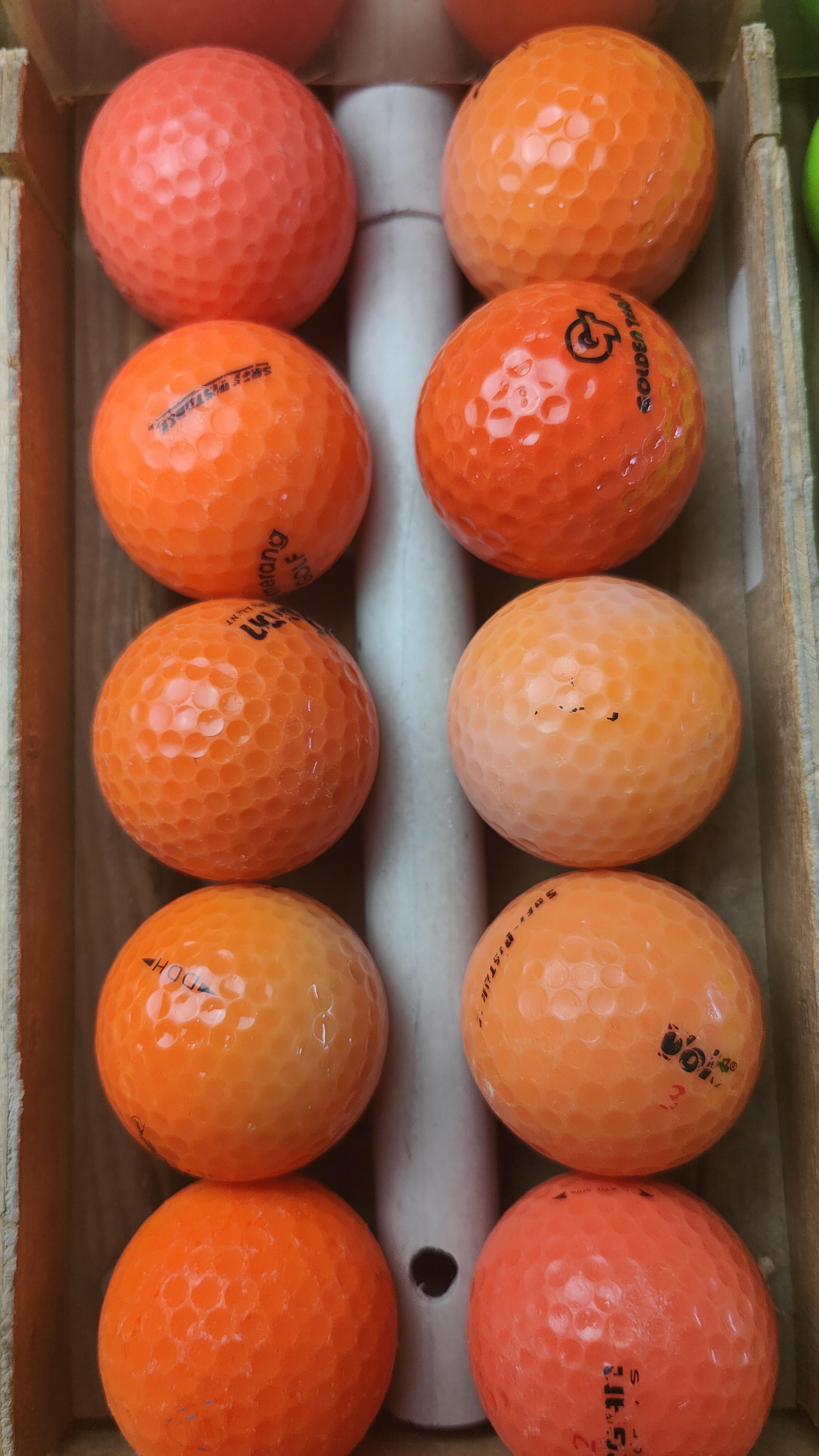 Recondicionado - 50 Bolas de Golfe -B- Bom estado 5/7