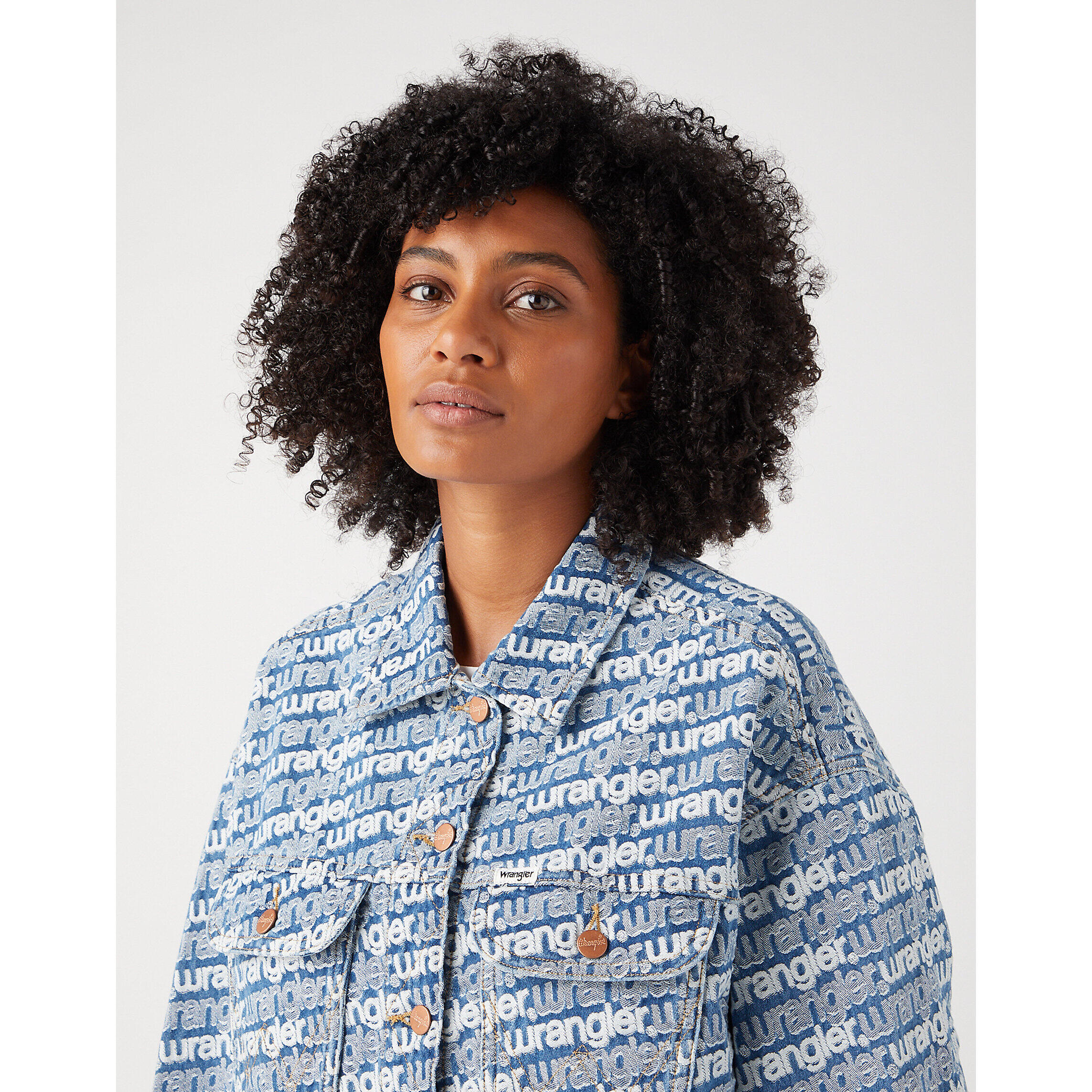 Veste en jean femme Wrangler Jumbo Truxker 4/4
