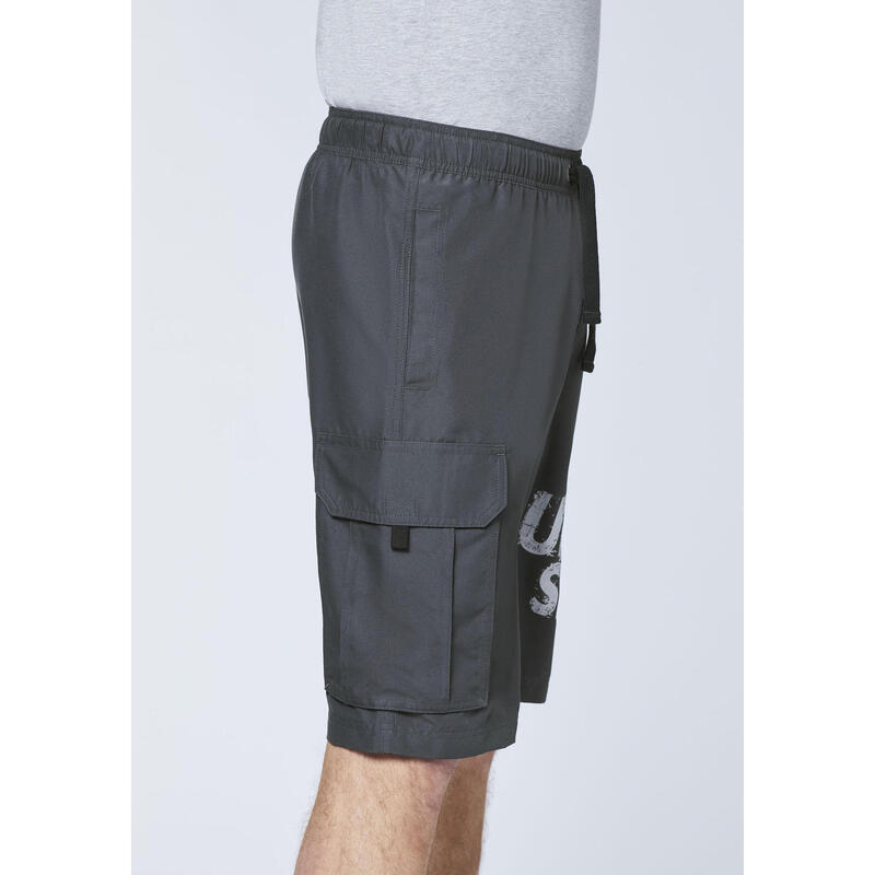 Shorts mit Cargo-Tasche