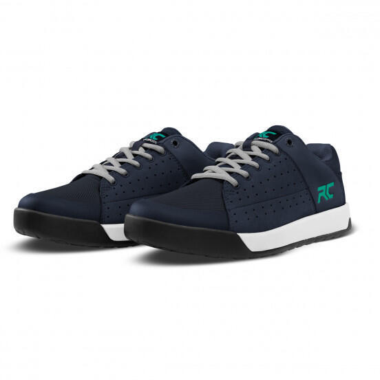 Chaussures Livewire Women's 8 Navy/Teal