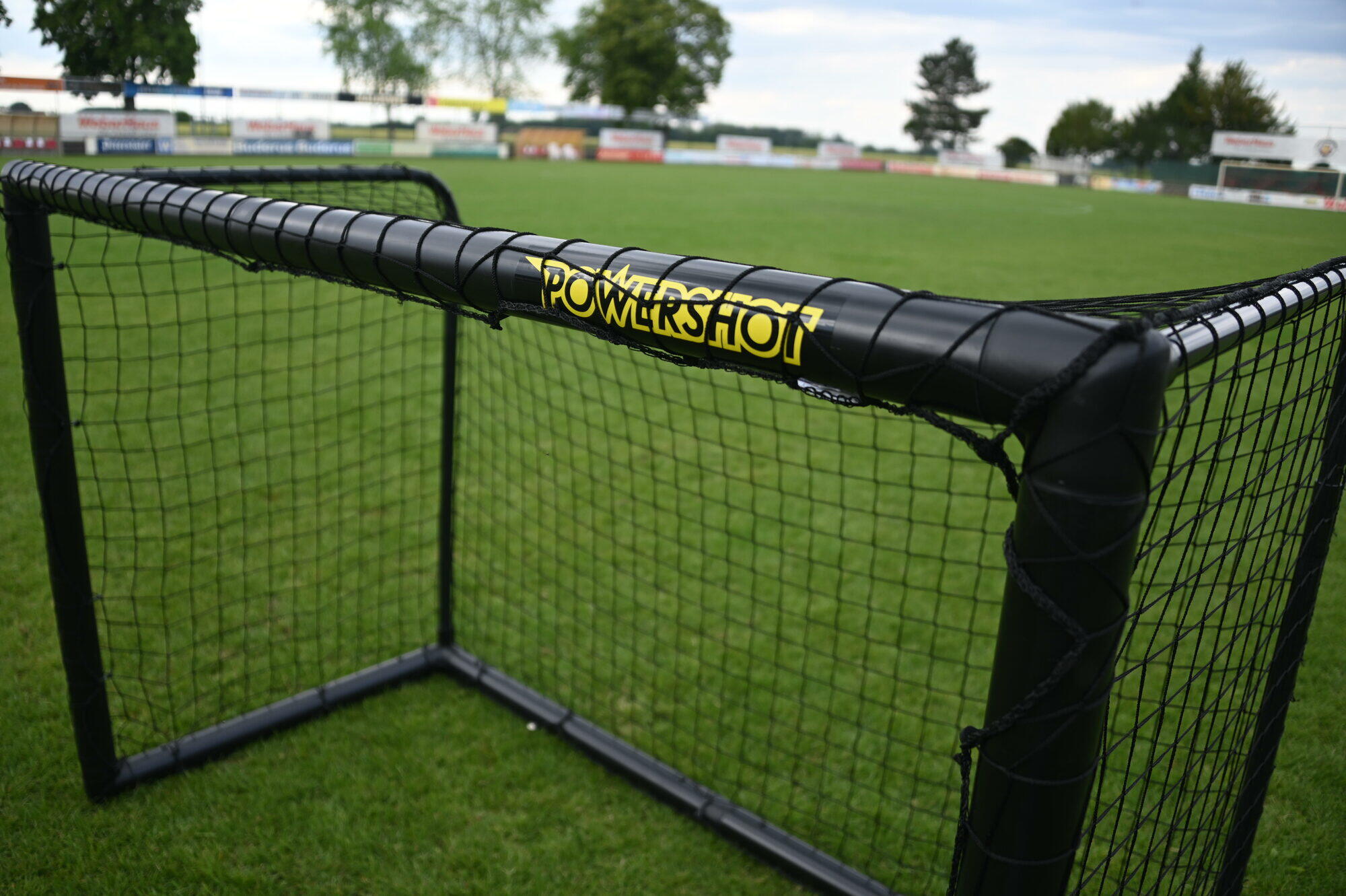 Voetbaldoel 1,8 x 1,2 m - ZWARTE EDITIE 7/7