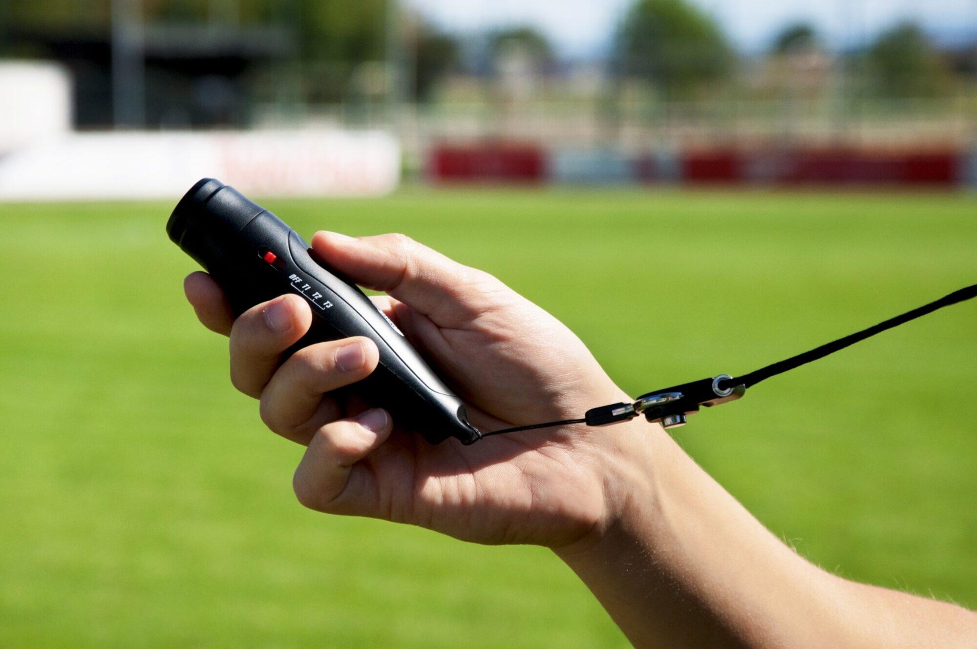 Fischietto elettronico per arbitri - Attrezzature per arbitri 5/7