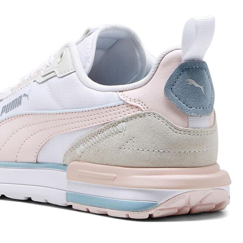 Trainers Puma R22