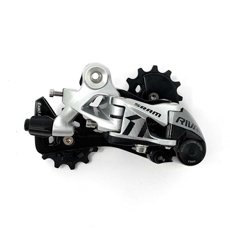 Achterderailleur Rival1