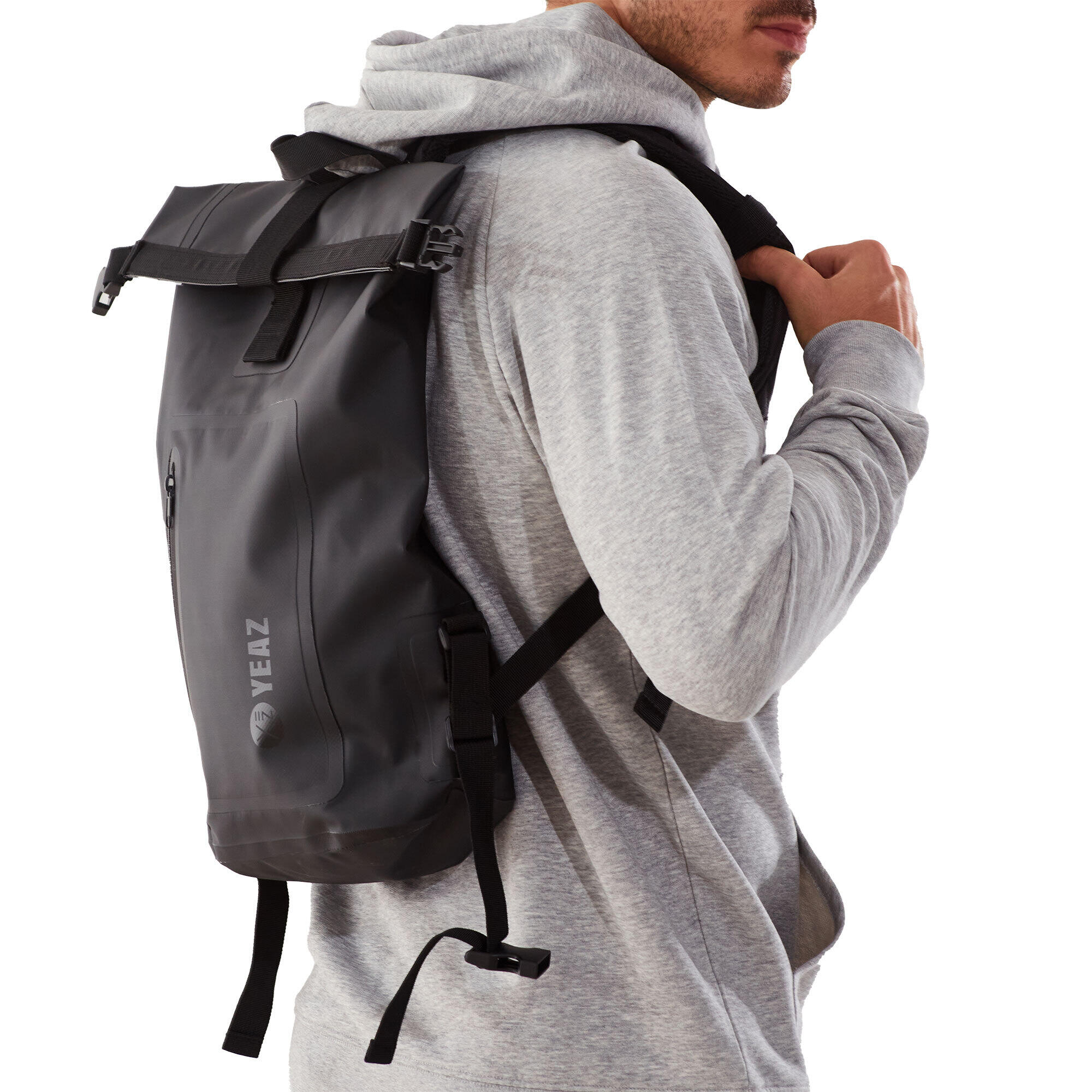 Zaino impermeabile con logo nero Yeaz Stockholm 17 L 4/4