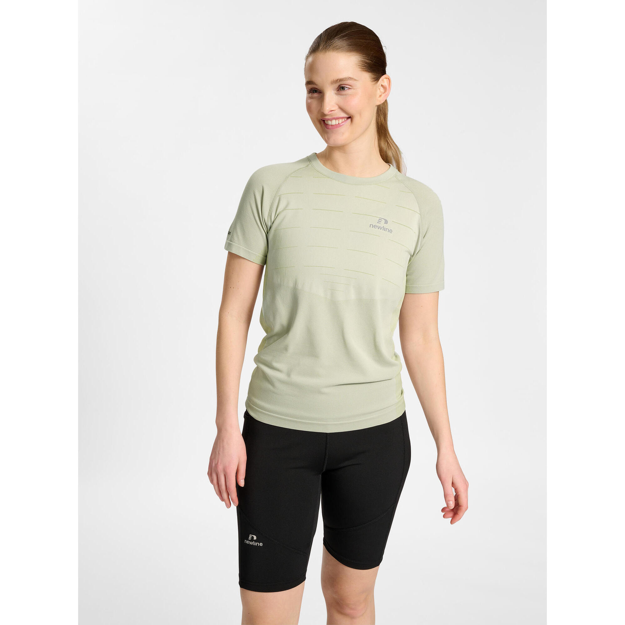 Newline - Enfiler T-shirt Nwlriverside Femme Newline - T-shirt Manches Courtes - Gris - 36 Xs - Decathlon