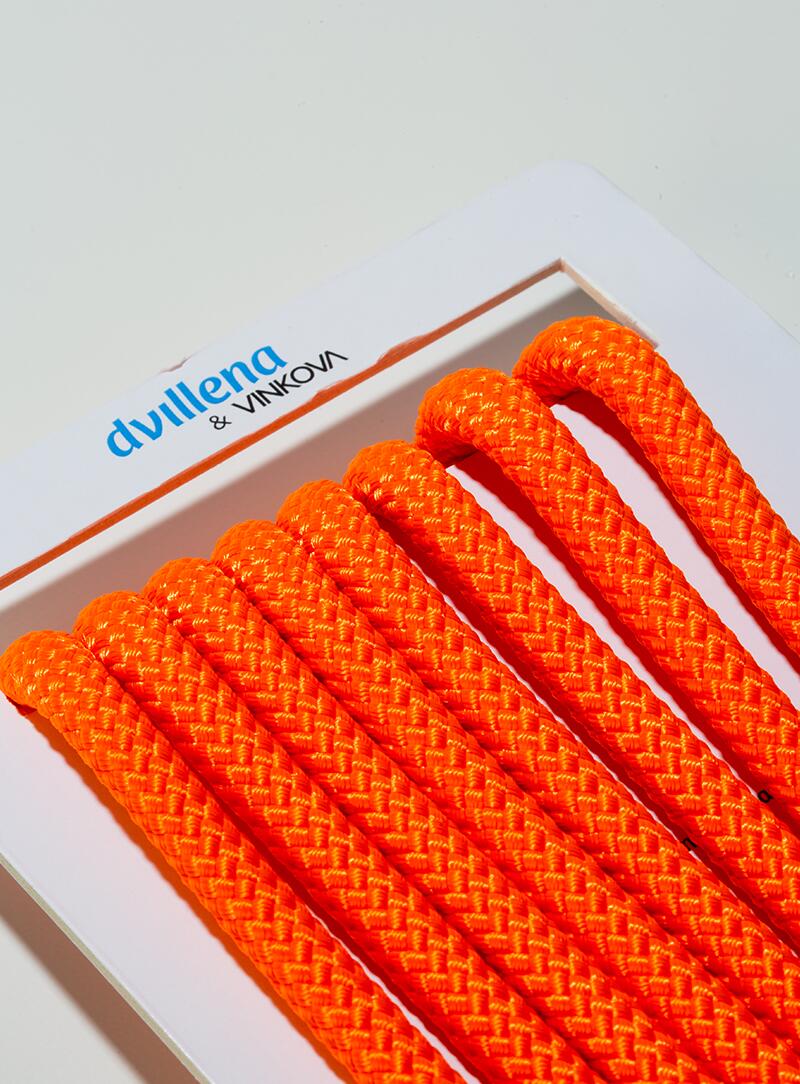 naranja fluorescente