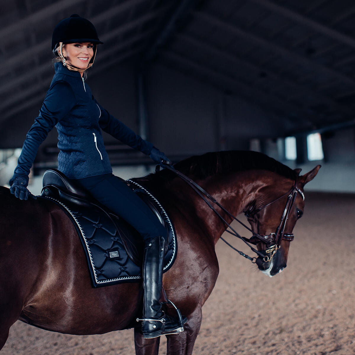 Tapis de selle MIDNIGHT BLUE DRESSAGE - Equestrian Stockholm 4/5
