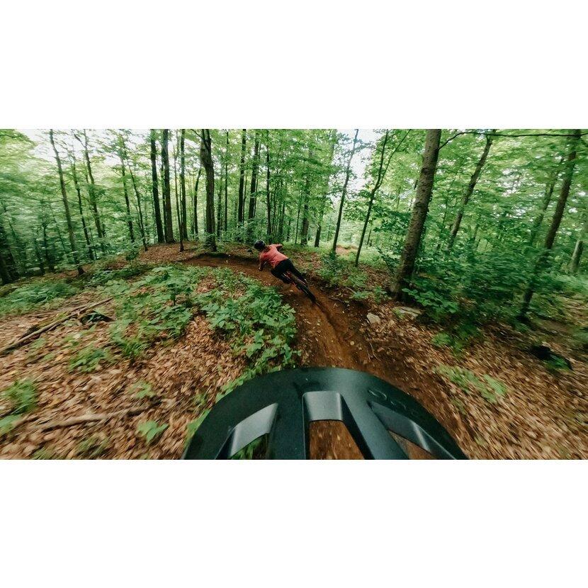 Pásek k uchycení na helmu pro kamery GoPro 5/7