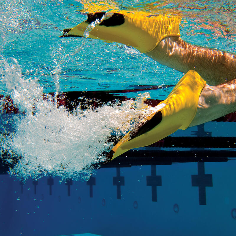 Palmes d'entraînement courtes pour la natation Finis Zoomers Z2 Jaune-Noir