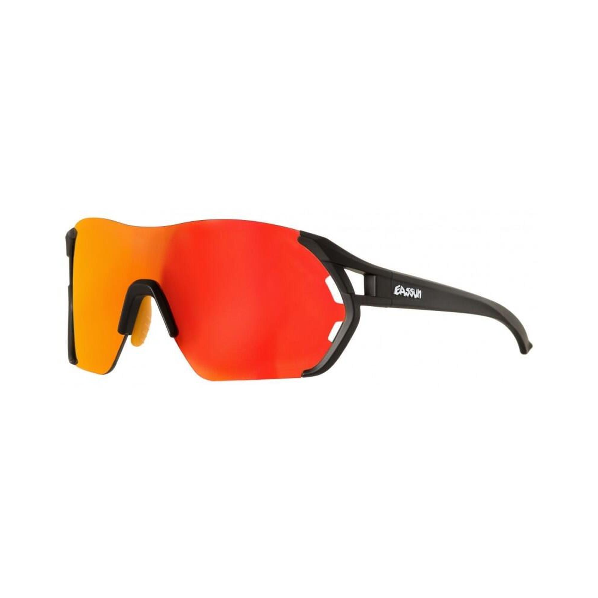 Eassun Veleta sunglasses