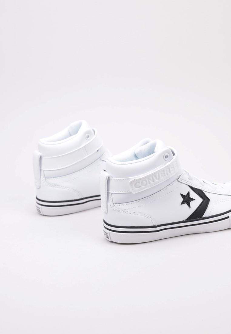 Baskets Converse modèle A01071C pour enfants 4/5