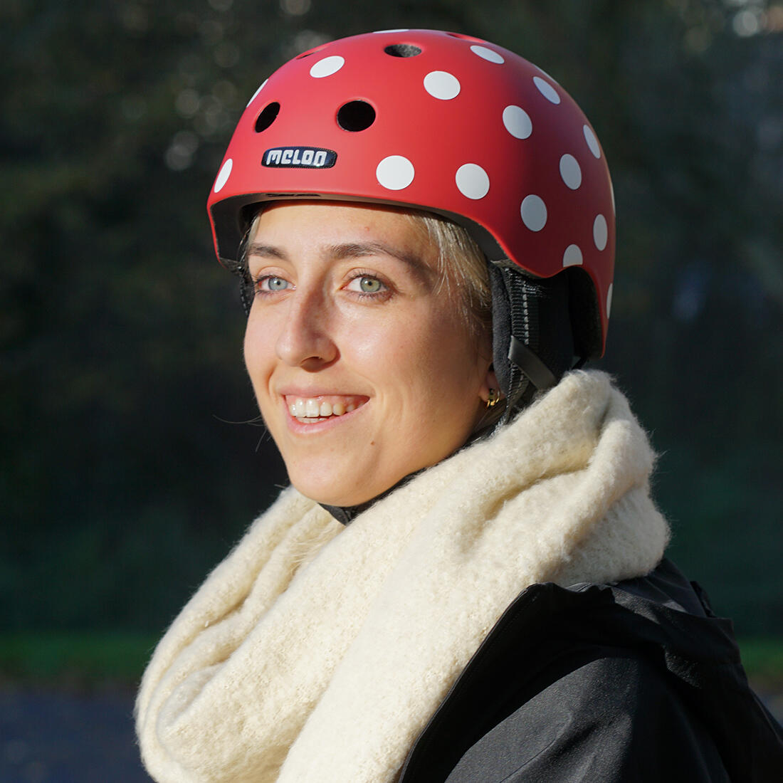 Melon  Dotty Red-White Helmet