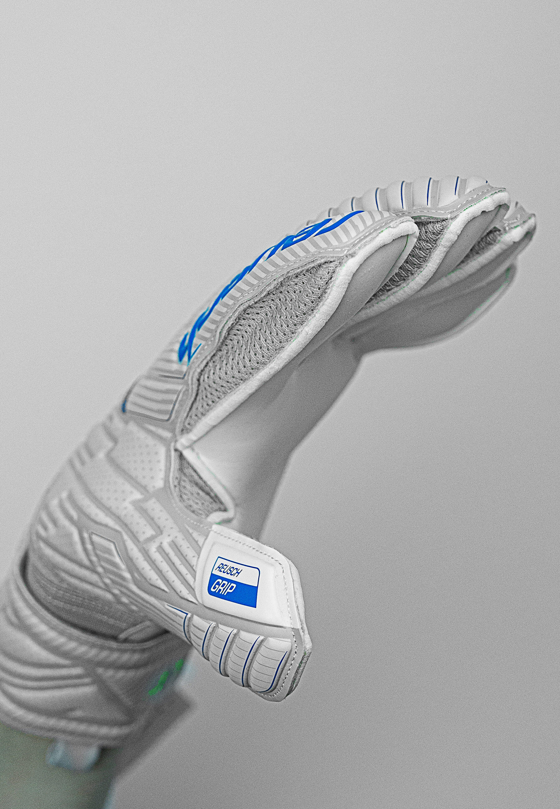 REUSCH Guanti da portiere Attrakt Grip Finger Support 7/7