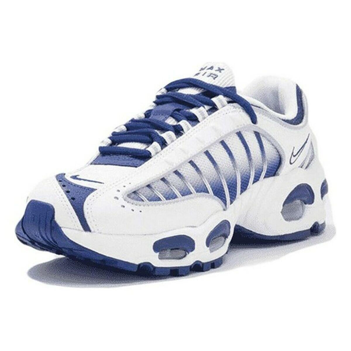 NIKE picture