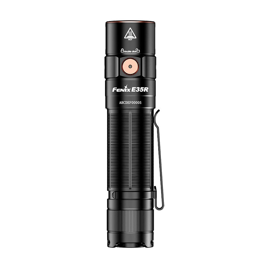 E35R 3100 Lumen Rechargeable Torch With Magnetic Tail 2/6