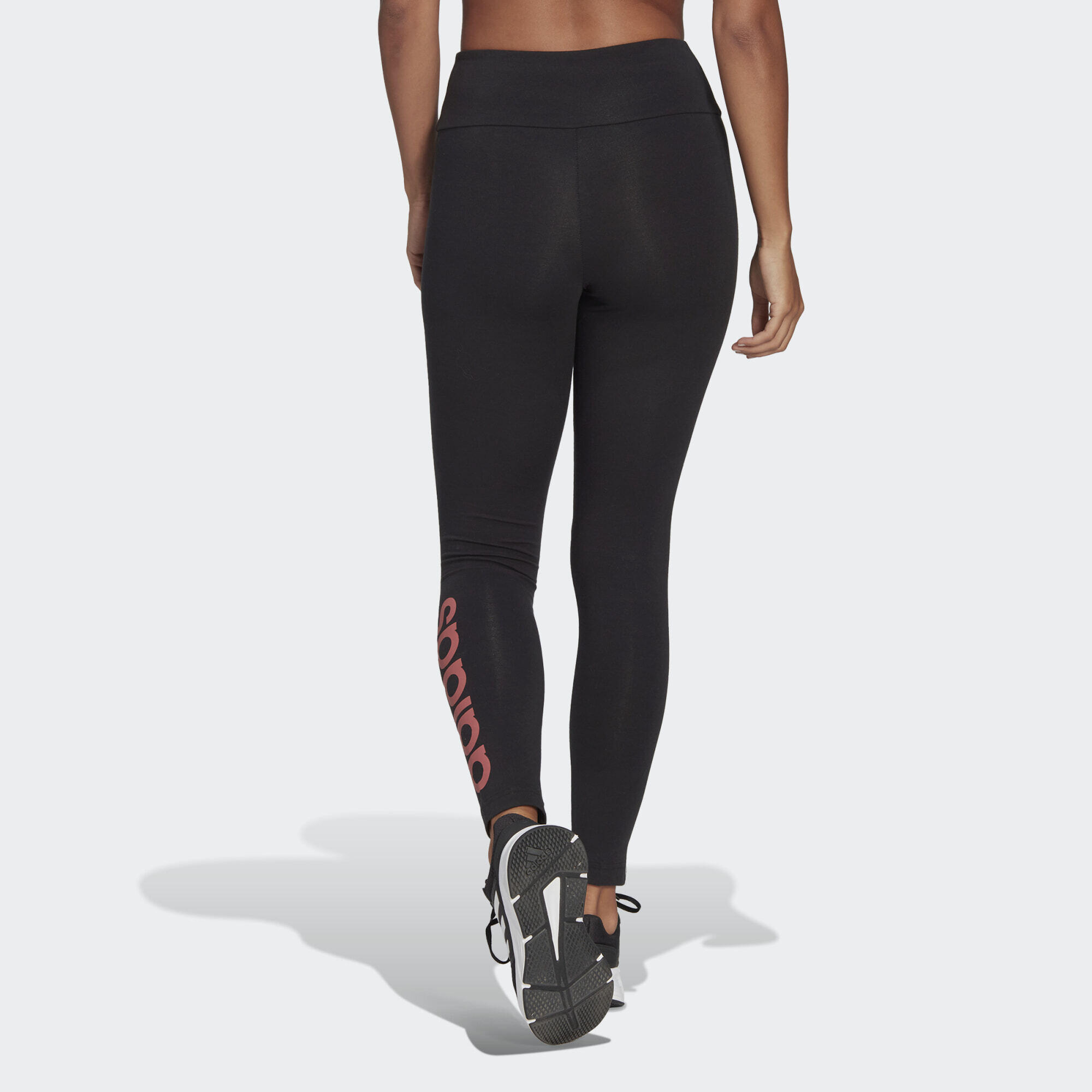 ESSENTIALS HIGH-WAISTED LOGO LEGGING 3/5
