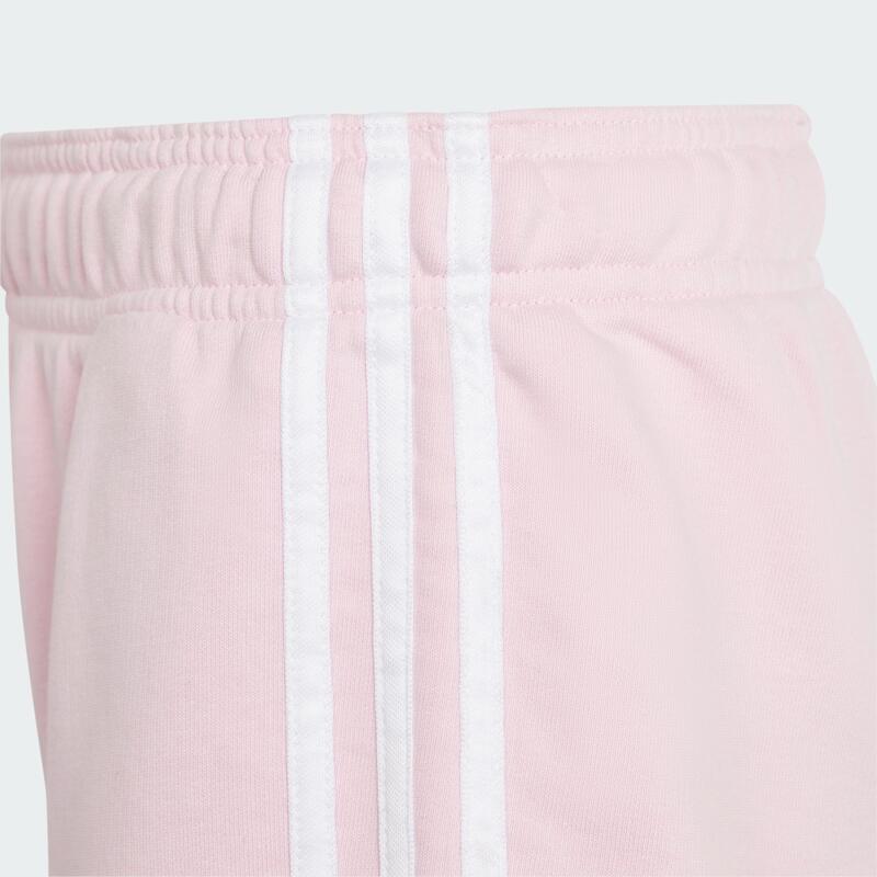 Essentials 3-Streifen Shorts