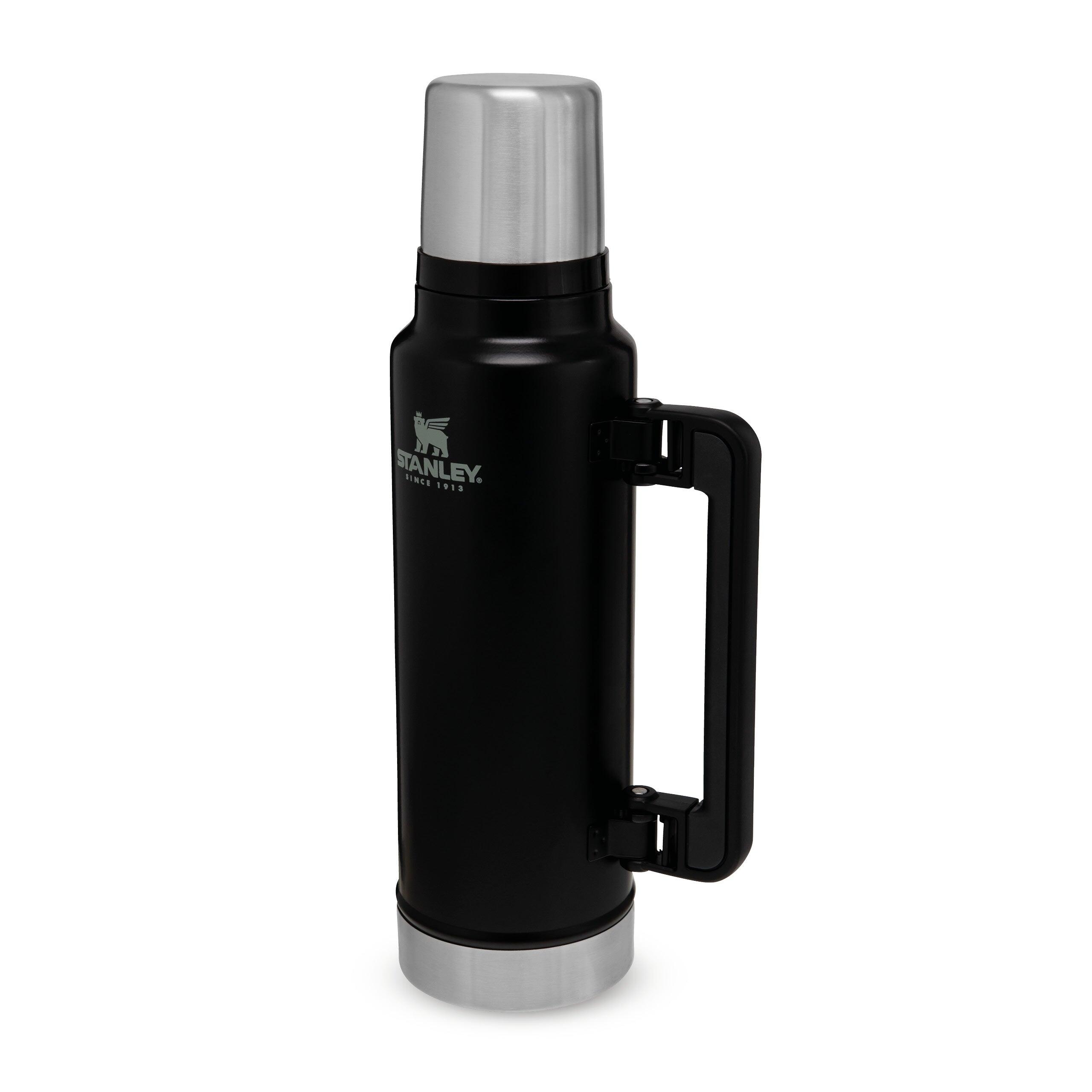 Stanley - Bouteille Isotherme 'classic' 1,4l Trek Vélo - Thermos - Chaud/froid Pendant 35h - Bouteille Isotherme - Gris|noir - Decathlon