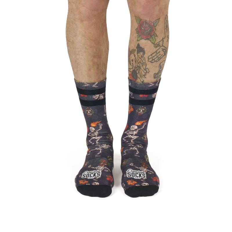 Calcetines divertidos para deporte American Socks Dancing Skeletons - Mid High